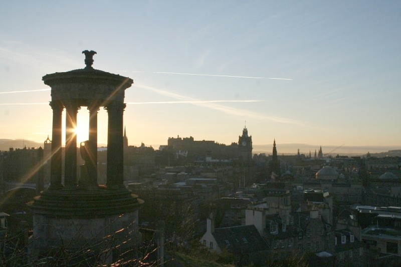 Вид на Эдинбург с Кэлтонского холма - View of Edinburgh from Calton Hill